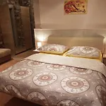 Apartment Maletic *
