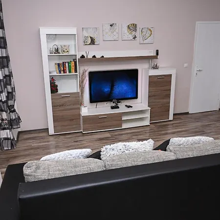 Maletic * Πούλα